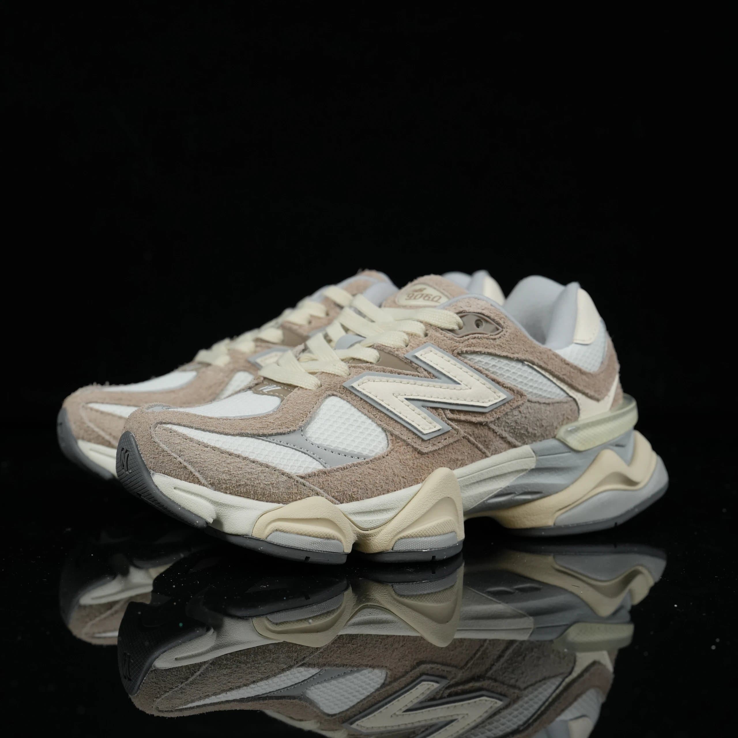 New Balance 9060 Beige Cream