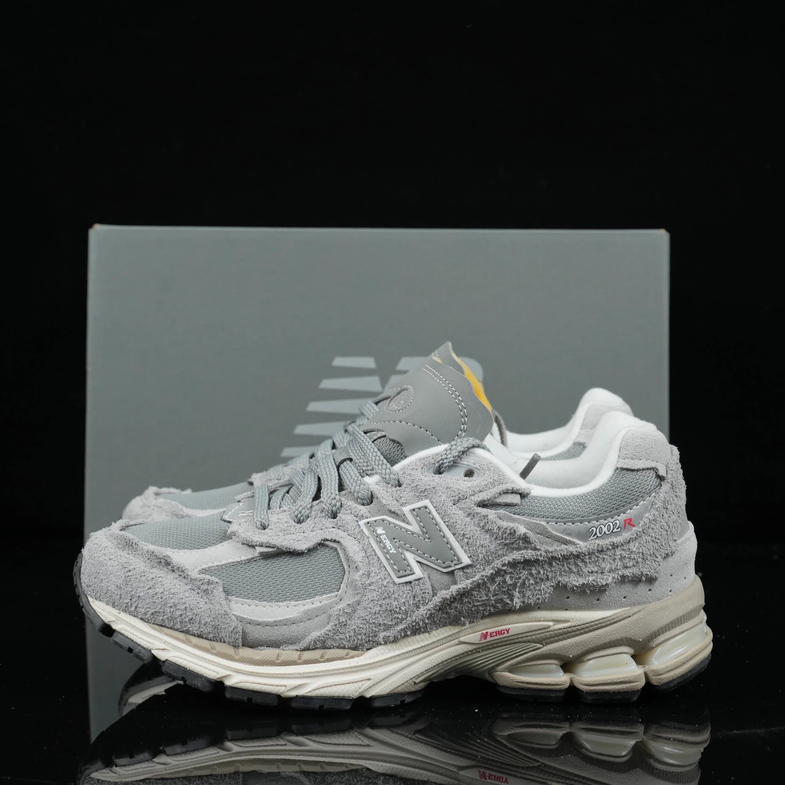 New Balance 2002R Distressed Grey