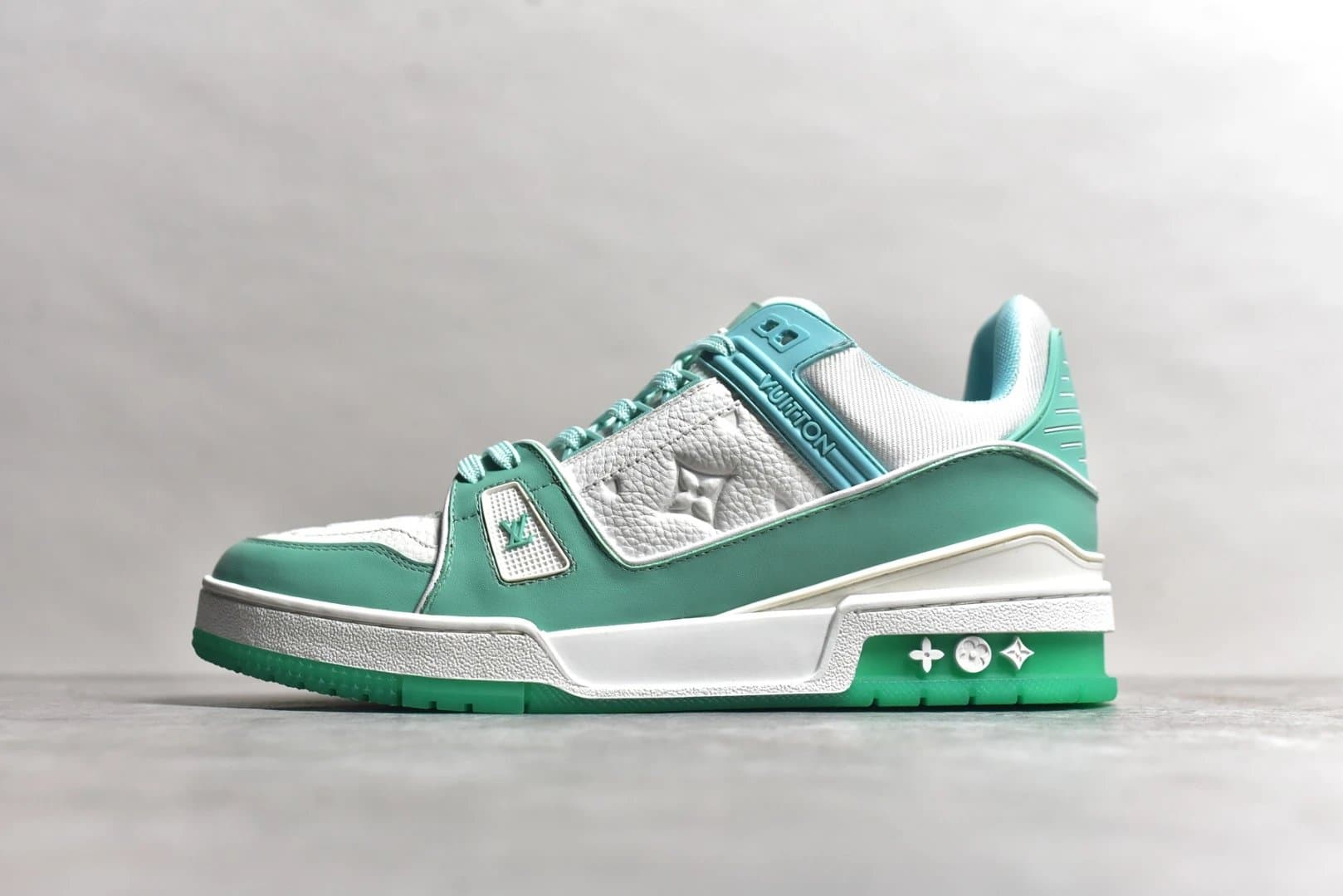 Louis Vuitton LV Trainer Monogram Denim — AM · 蒂芙尼绿 1A8KBQ