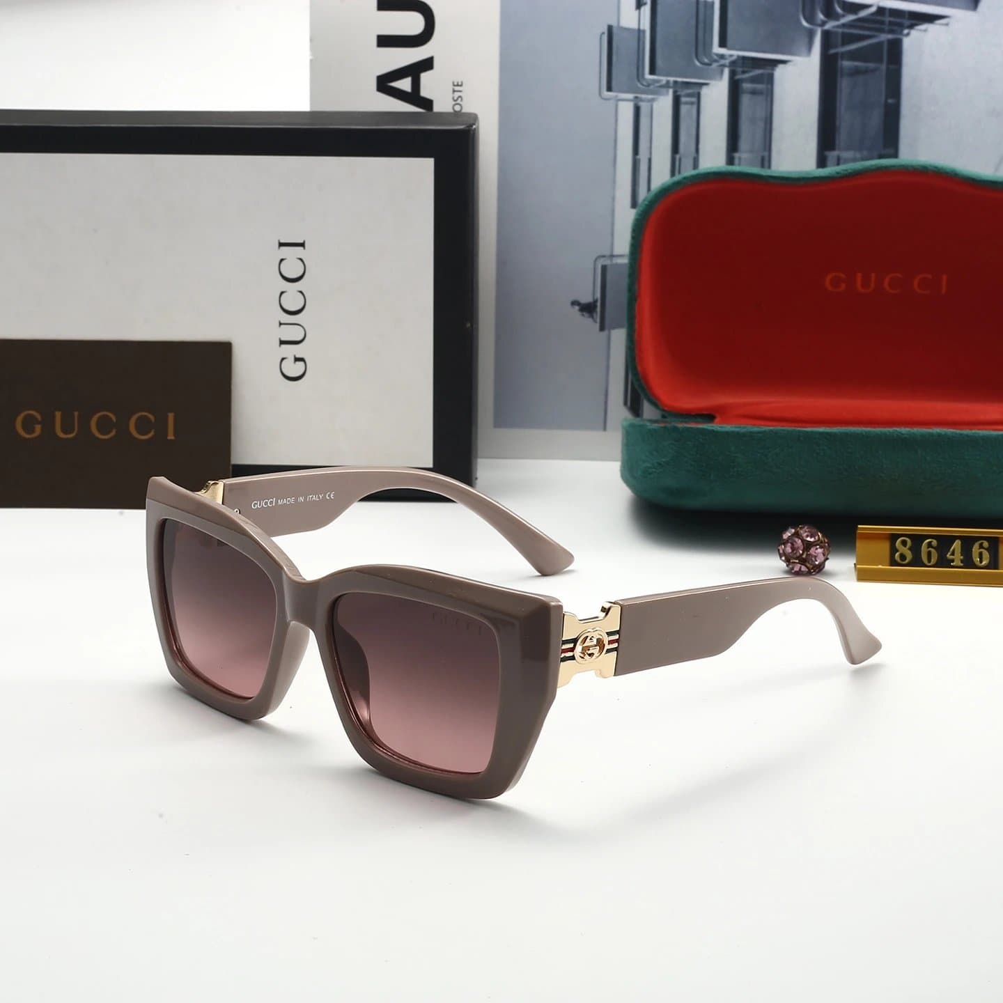 Gucci Square Sunglasses GG Logo Temple — 34