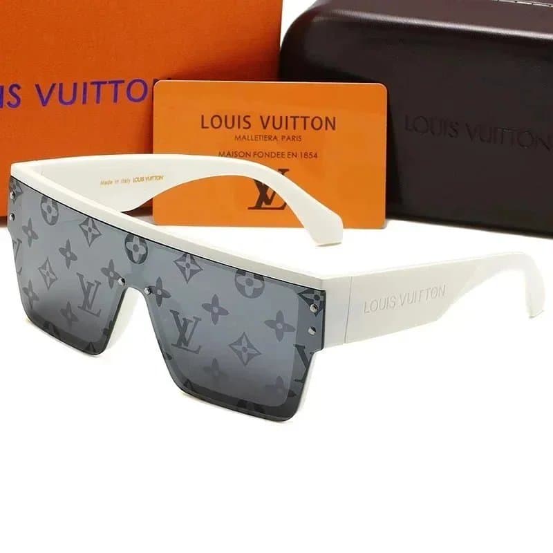 Louis Vuitton Square Sunglasses LV Logo Detail — 1583-5