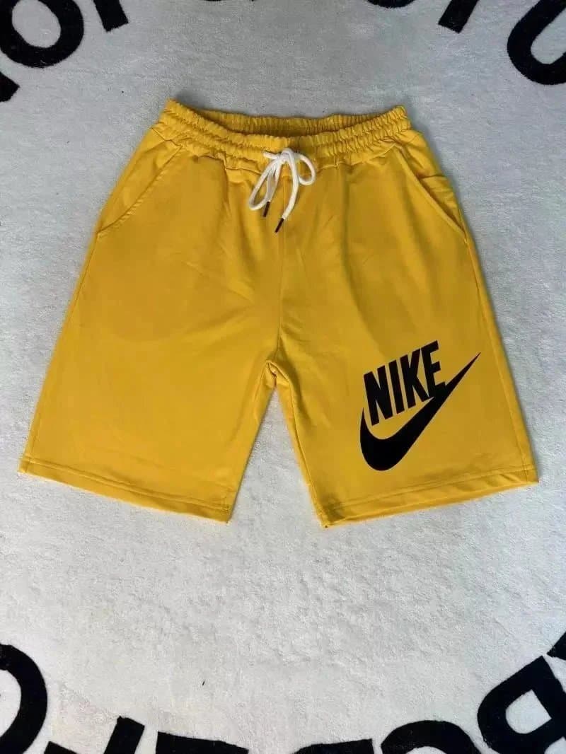 Nike Tech Fleece Shorts Solid Red — 23