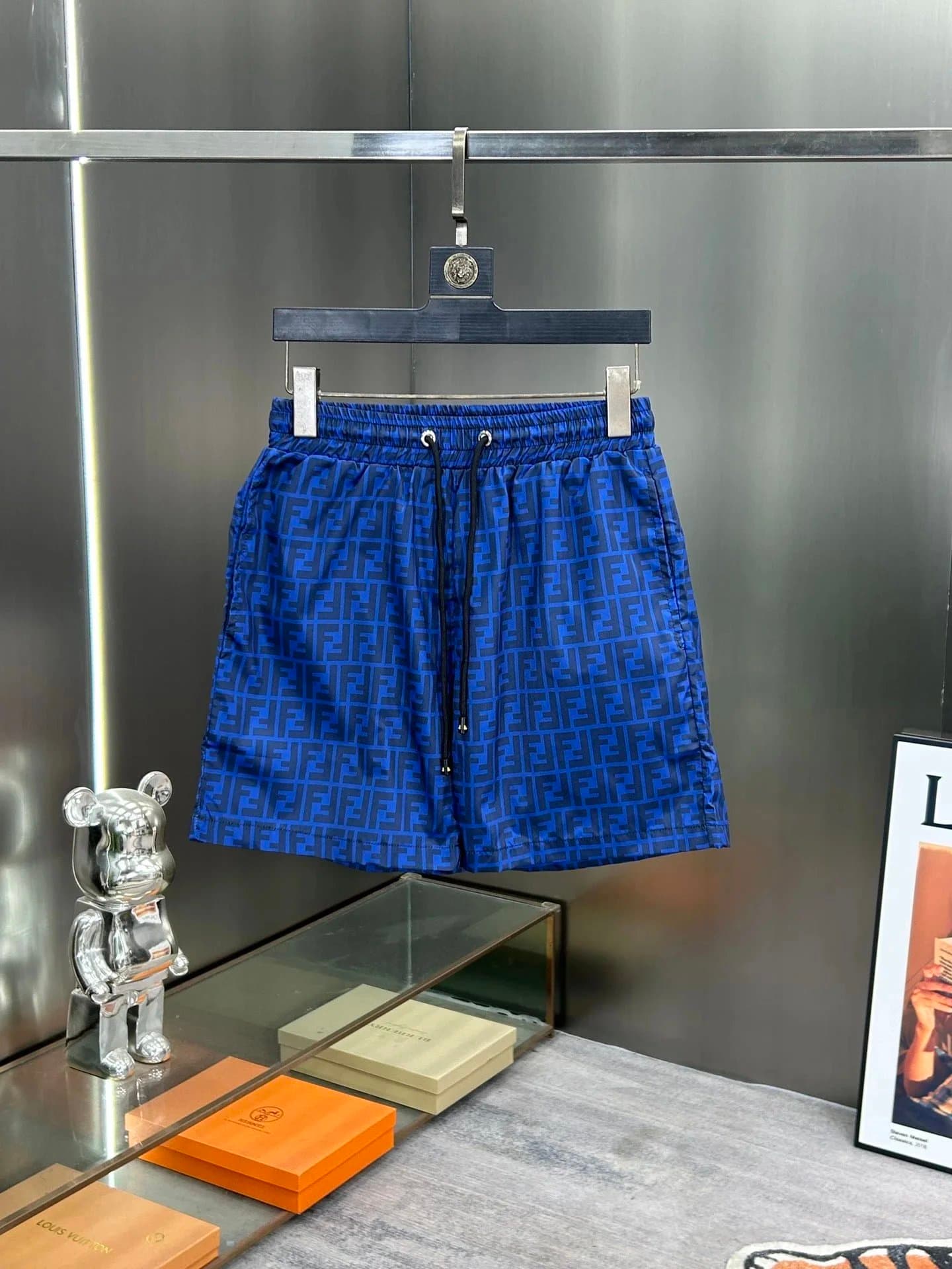 Versace Baroque Print Shorts Medusa Baroque — MMJ-016