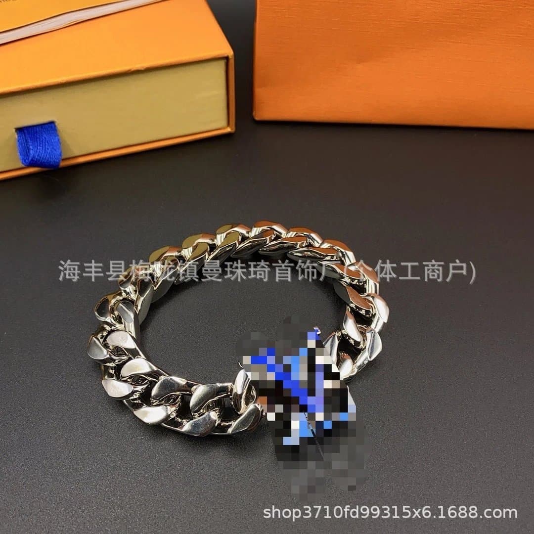 Louis Vuitton LV Pearl Bracelet Turquoise and Pearl — LVSL030