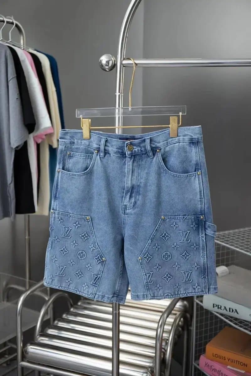 Louis Vuitton Monogram Denim Jeans Embroidered LV Patch — 短裤1
