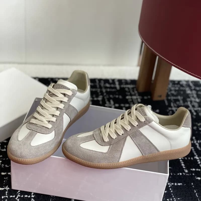Maison Margiela Future Sneaker Metallic Silver — 米灰