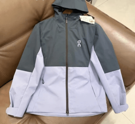 On × Nike Windbreaker & Joggers Set Black — 31