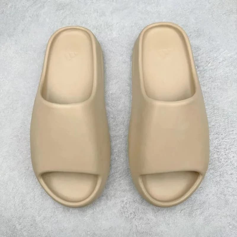 Yeezy Slide Bone