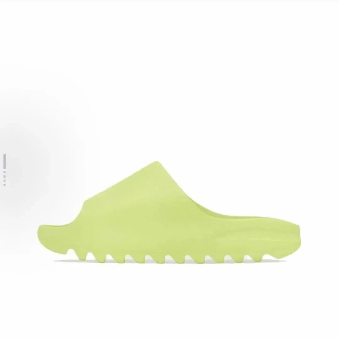 Yeezy Slide Bone — 16-HQ6447