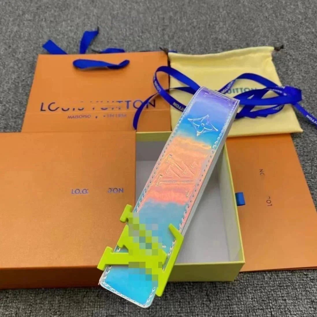 Louis Vuitton LV Belt Monogram Empreinte — 蓝色扣