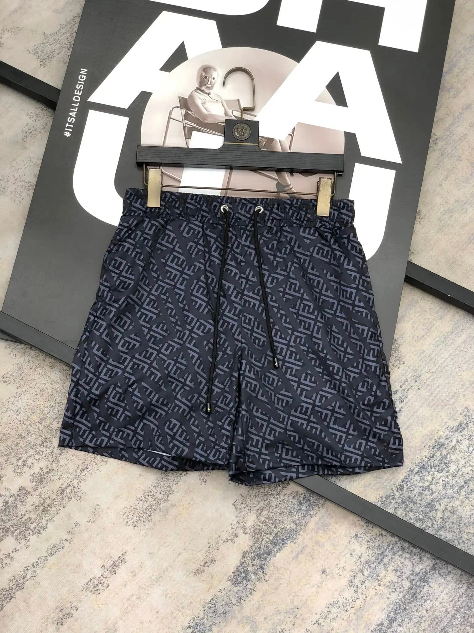 Versace Baroque Print Shorts Medusa Baroque — MMJ-029