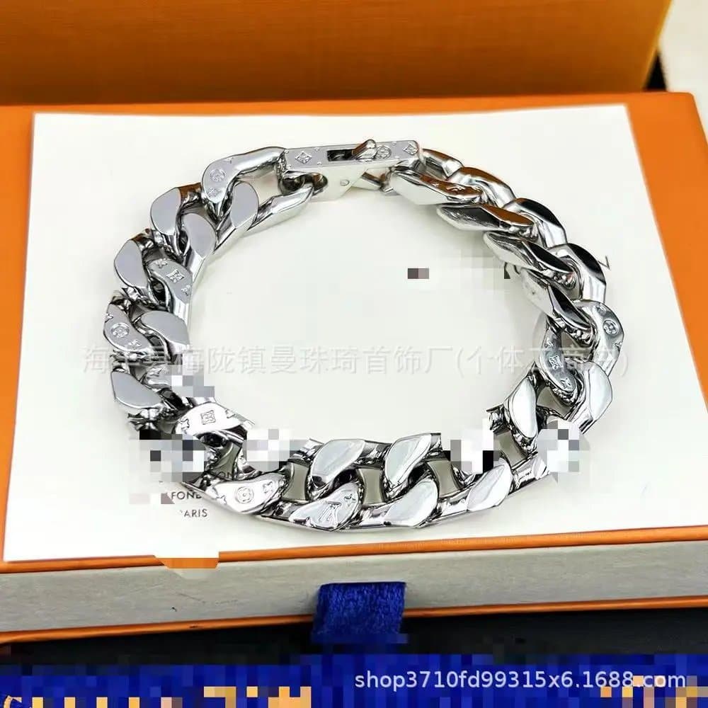 Louis Vuitton LV Pearl Bracelet Turquoise and Pearl — LVSL022