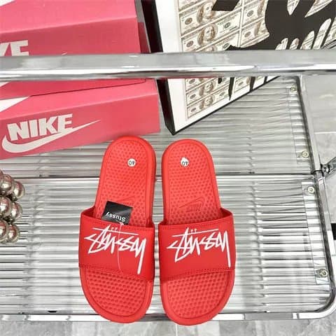 Nike Benassi JDI Black/Gold — STX红色