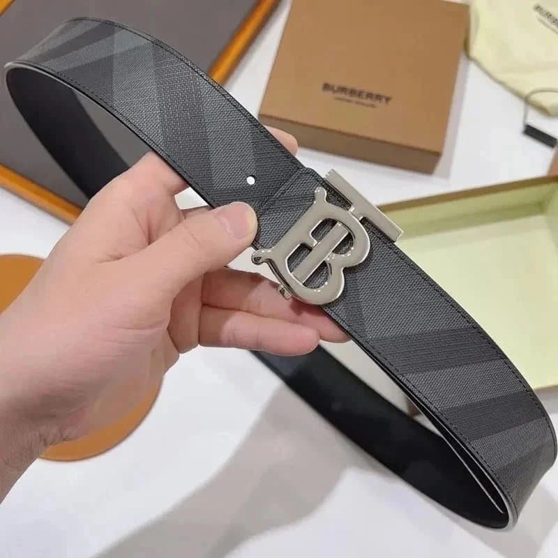 Burberry TB Buckle Belt House Check