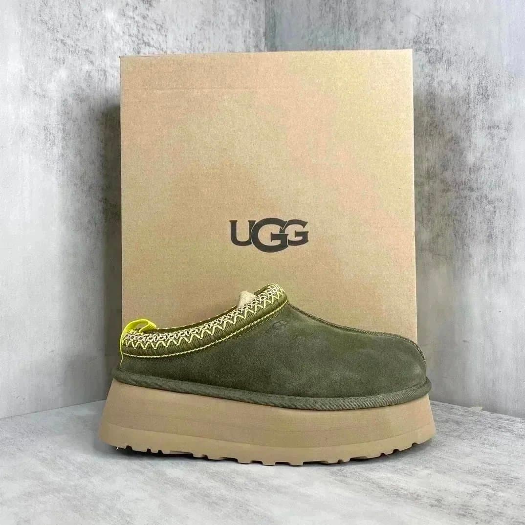 UGG Mini Platform Classic Suede — 28840013QW