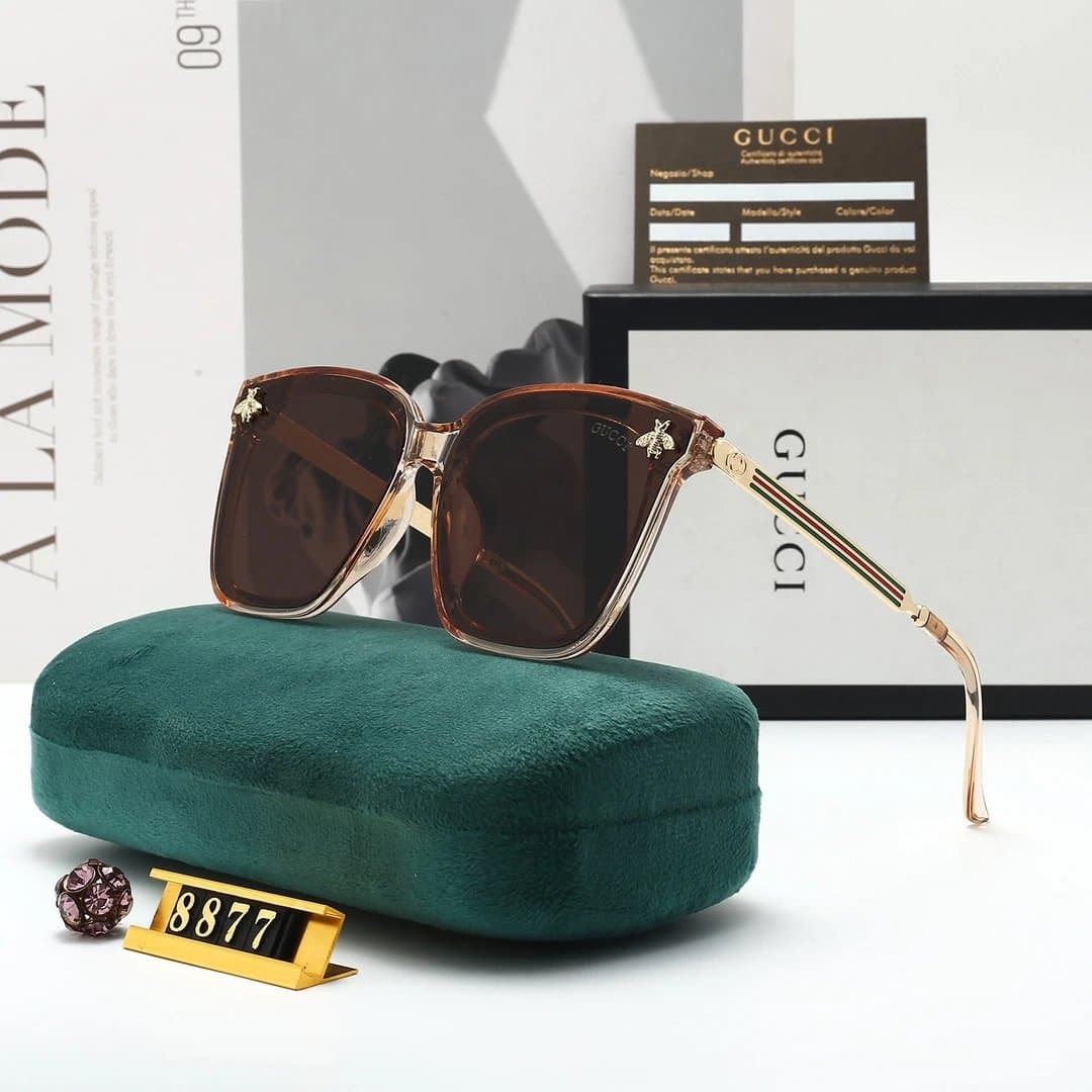 Gucci Square Sunglasses GG Logo Temple — 37
