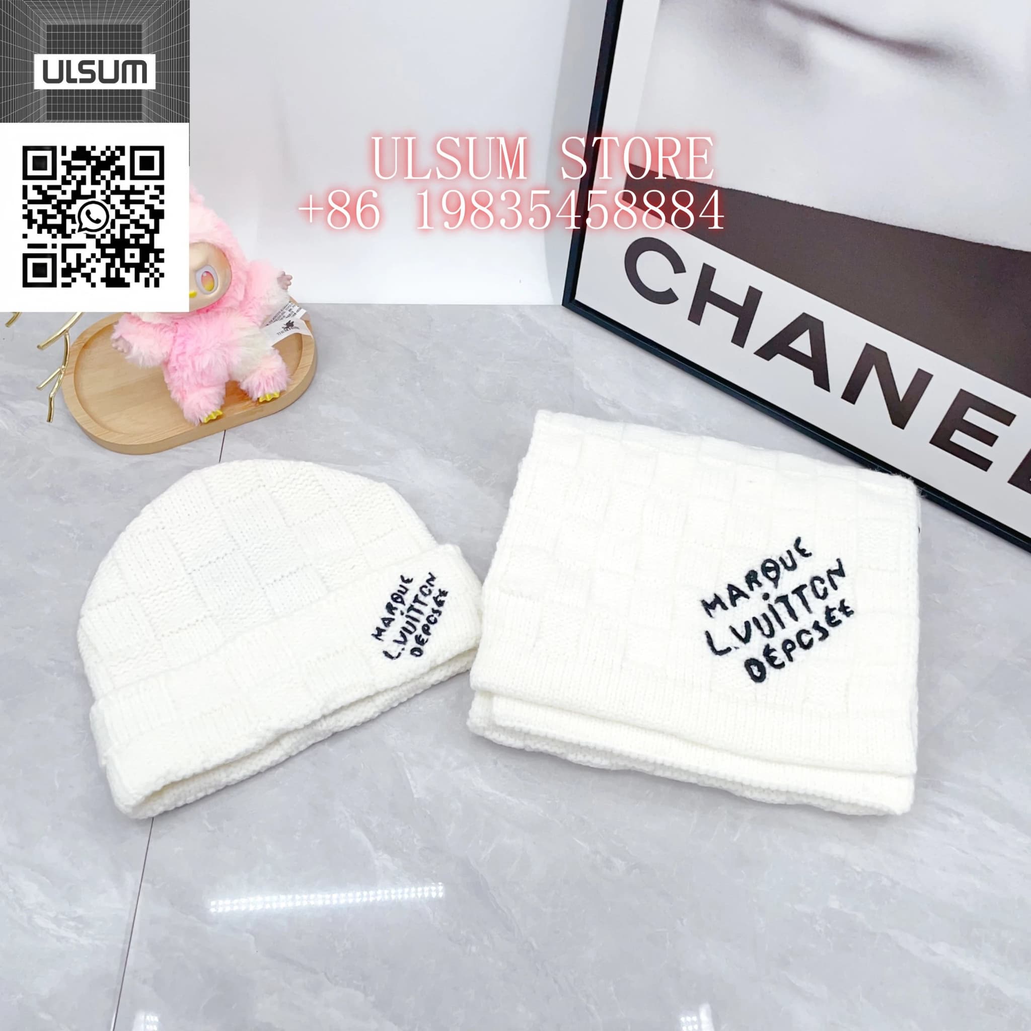 Louis Vuitton Knit Beanie Damier Pattern — 32 suit