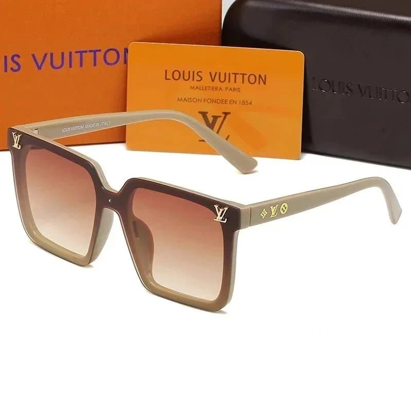 Louis Vuitton Square Sunglasses LV Logo Detail — 0066-3