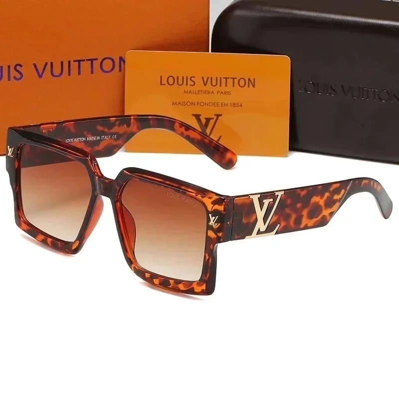 Louis Vuitton Square Sunglasses LV Logo Detail — 2209-4