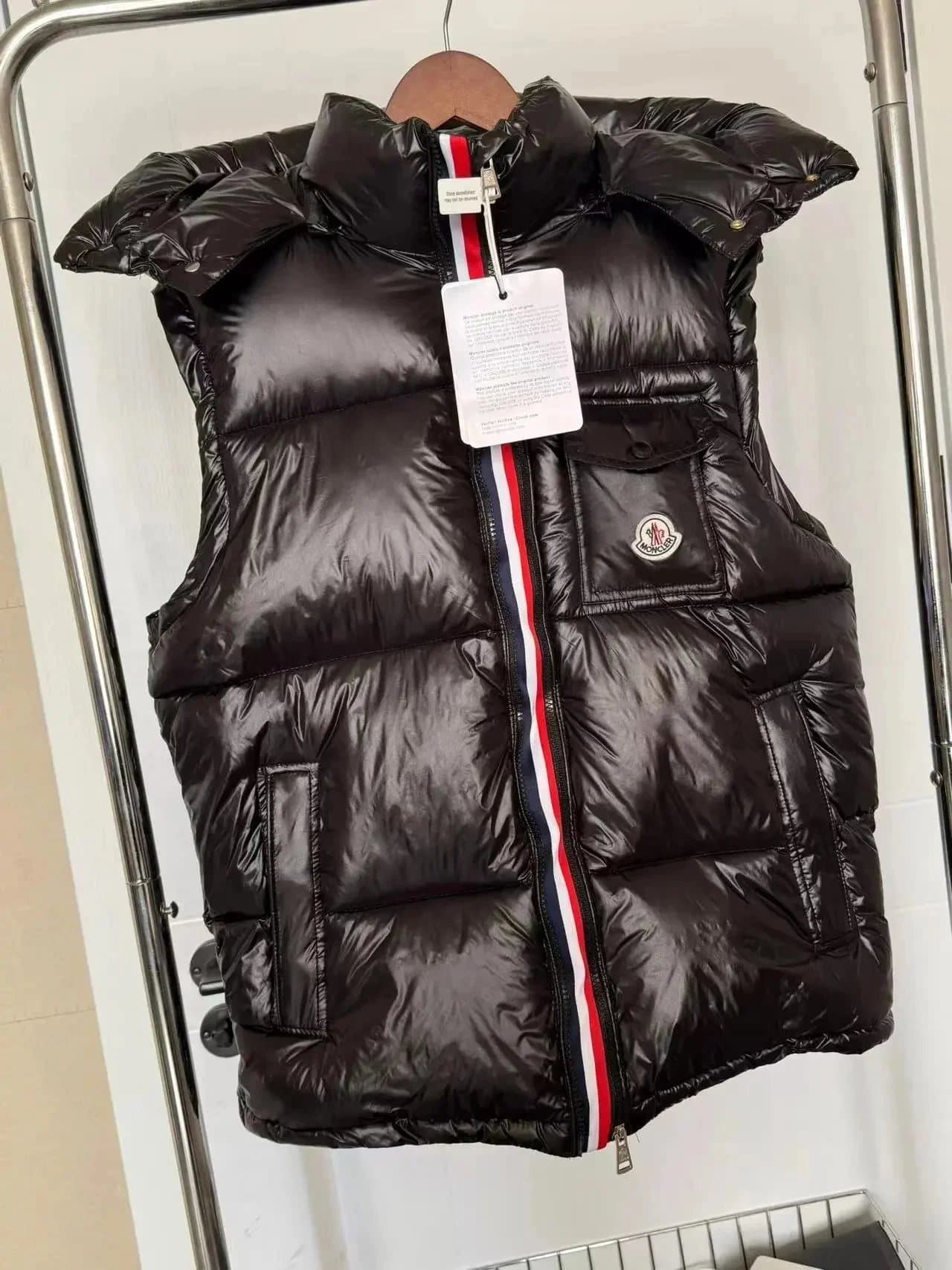 Canada Goose Puffer Vest Classic Fit — 17
