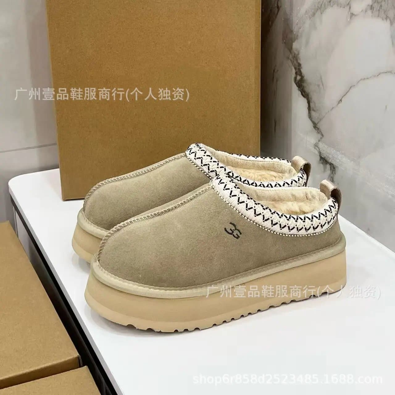 UGG Mini Classic Shearling Lined — 名族风老版沙色3.5cm