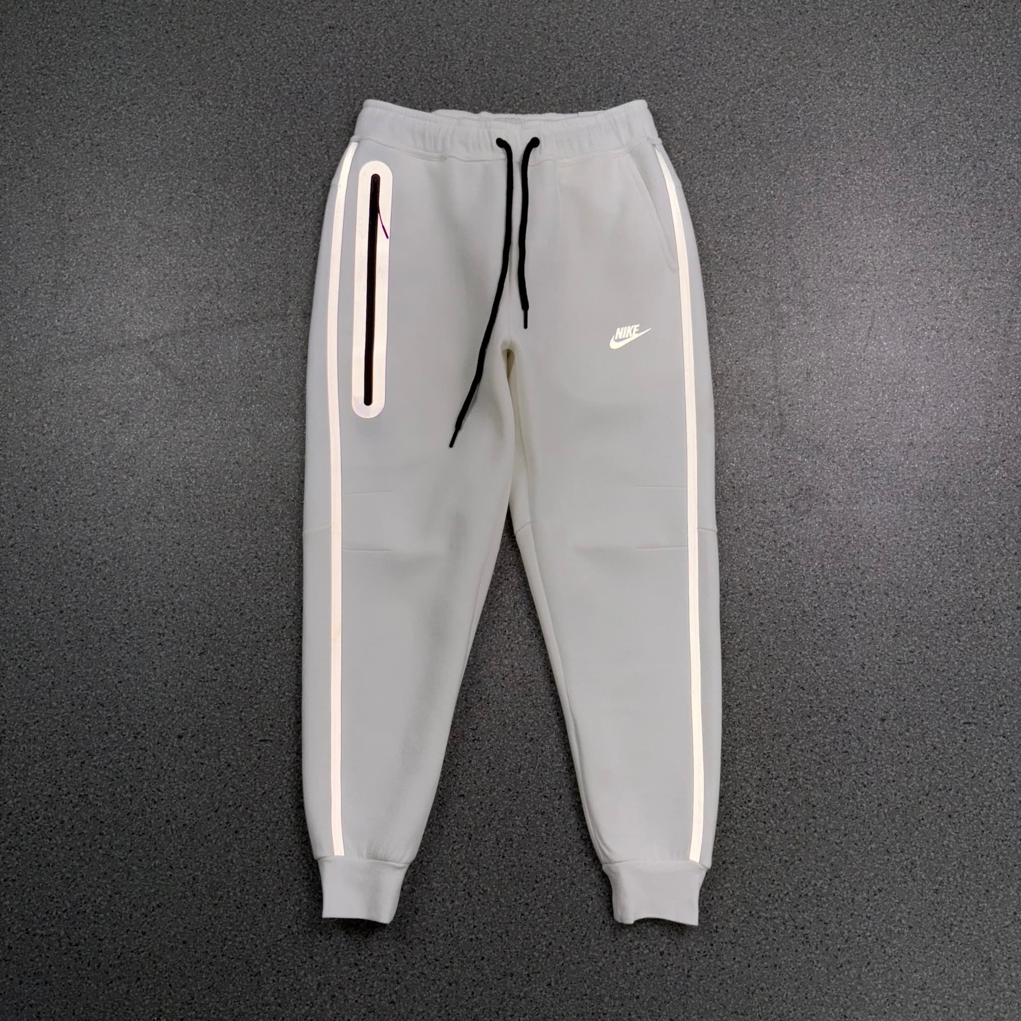 Nike Tech Fleece Joggers Reflective Stripe