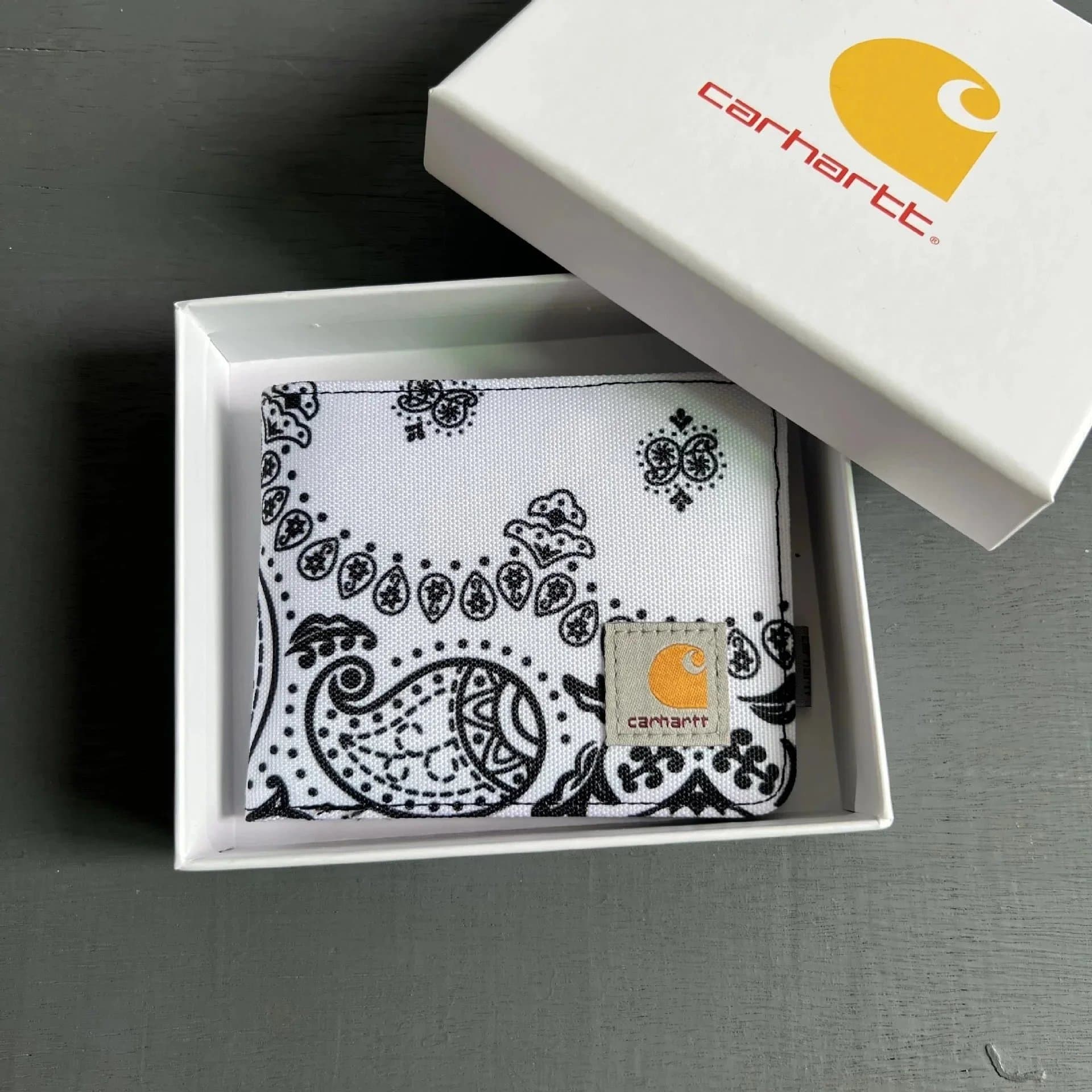 Carhartt Bifold Wallet Paisley Print