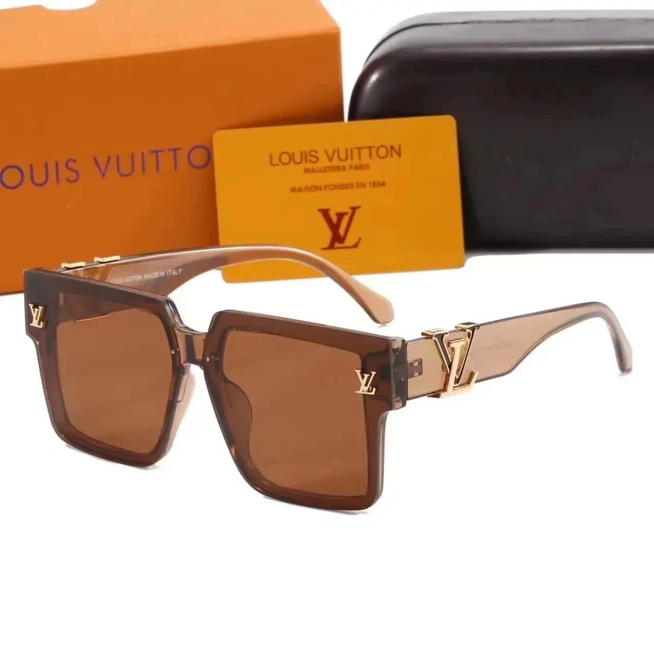 Louis Vuitton Square Sunglasses LV Logo Detail — 2002-4