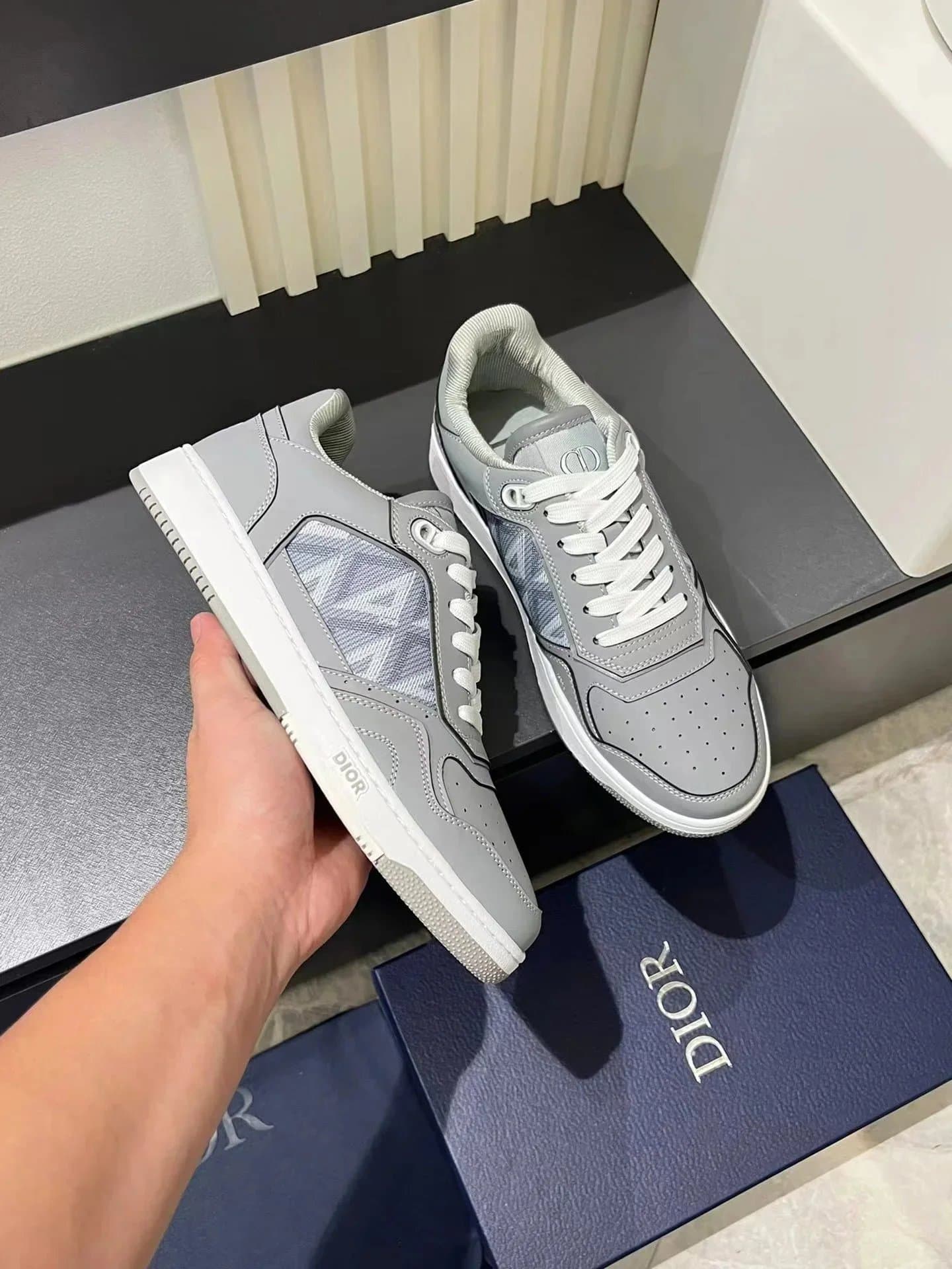 Dior B23 Low Top Monogram Embossed — 018